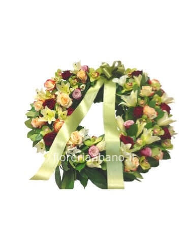 Corona funebre con fiori freschi assortiti, colorata. Misura piccola diam 60 cm