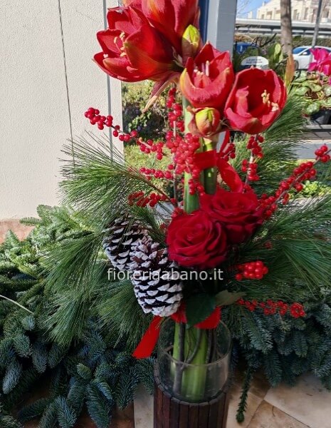 Mazzo di fiori natalizio